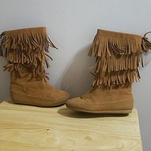 Girls boots